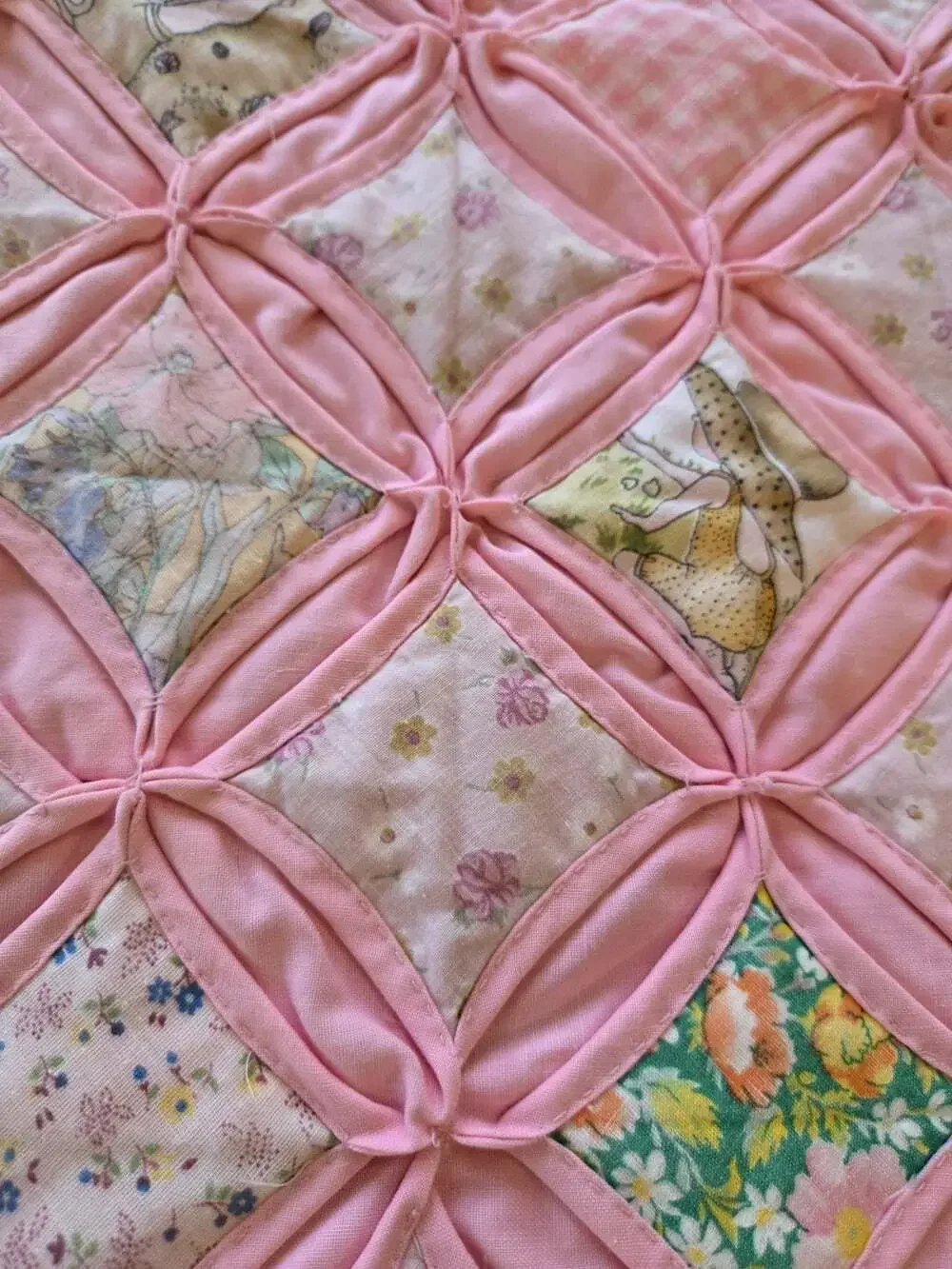 VTG Cannon Monticello Pink Quilted Twin Bedspread Cathedral Window Cottagecore